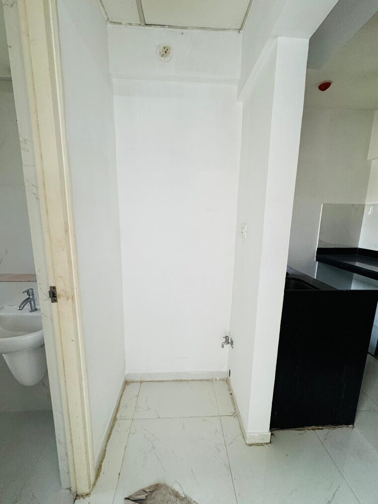 Bathroom, runwal-gardens-phase-i 1 Bedroom 437 Sq.Ft. Apartment In Dombivli East Thane 9614924