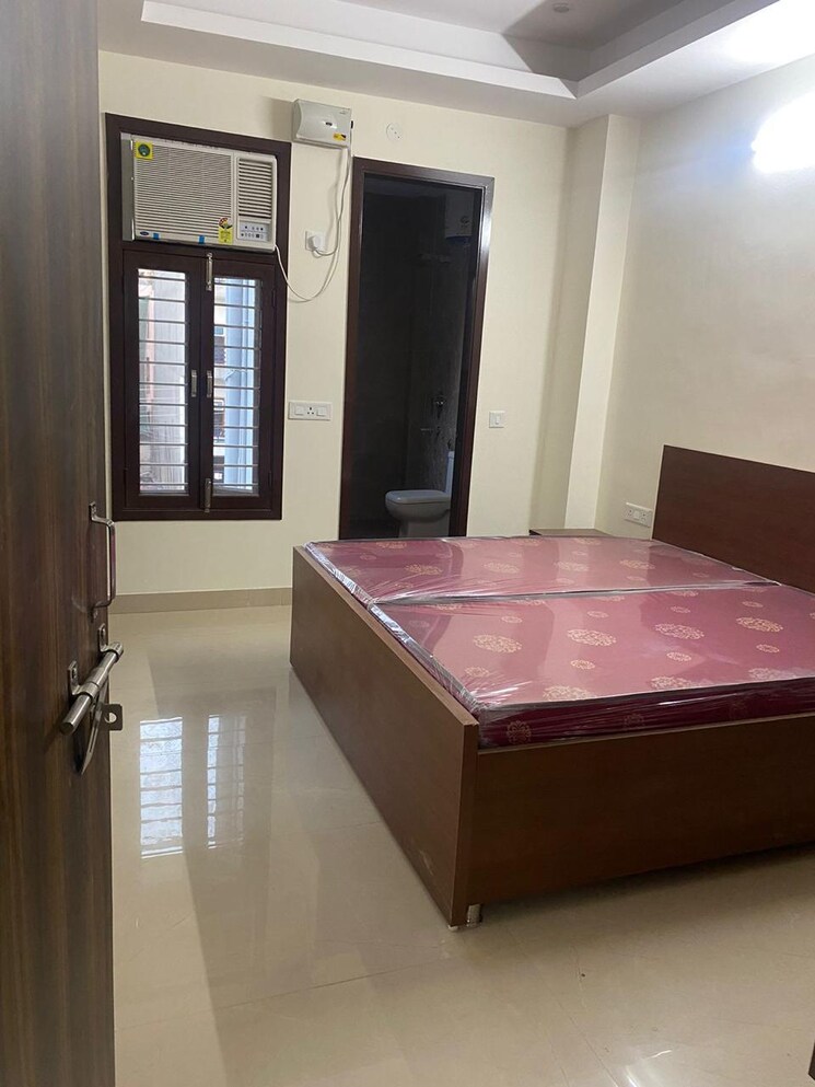 Bedroom, sector 40 2 Bedroom 1200 Sq.Ft. Builder Floor In Sector 40 Gurgaon 9614880