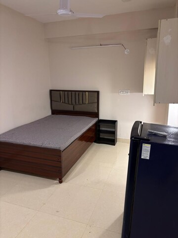 1 RK Builder Floor For Rent in Green Fields Colony