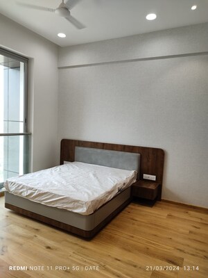 Bedroom in 4 BHK Apartment at Kalpataru Avana, Parel – for Sale