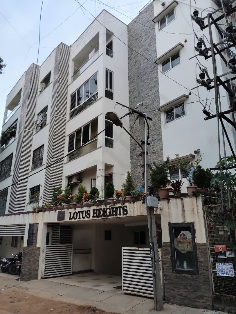 2 BHK + Servant Room Apartment For Sale in Metrocorp Lotus Heights