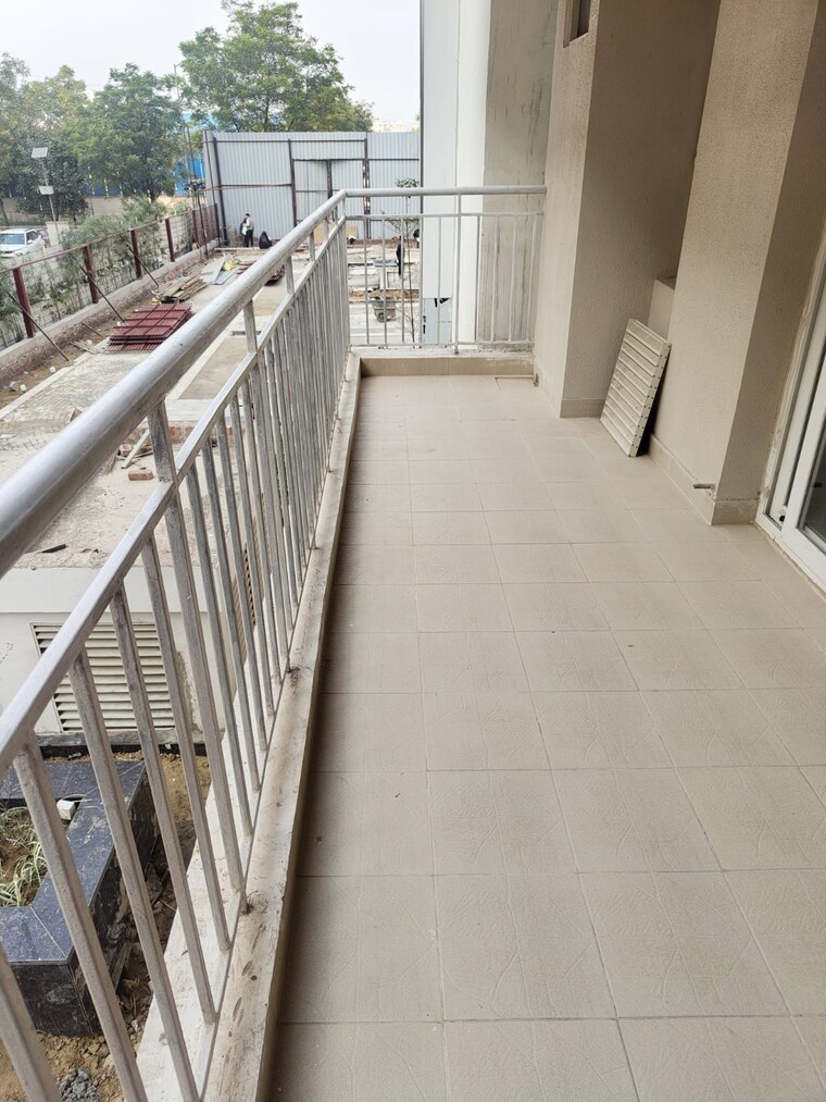 Balcony, sector 77 3.5 Bedroom 1702 Sq.Ft. Apartment In Sector 77 Faridabad 9615037