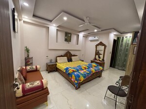 Bedroom in 4 BHK Builder Floor at Green Fields Colony – for Rent