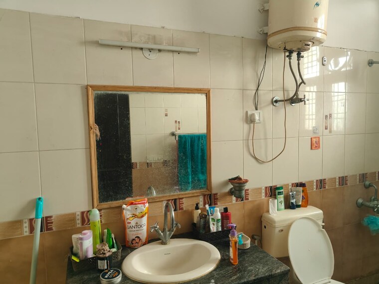 Team Area, sector 143 2 Bedroom 621 Sq.Ft. Builder Floor In Sector 143 Faridabad 9615239