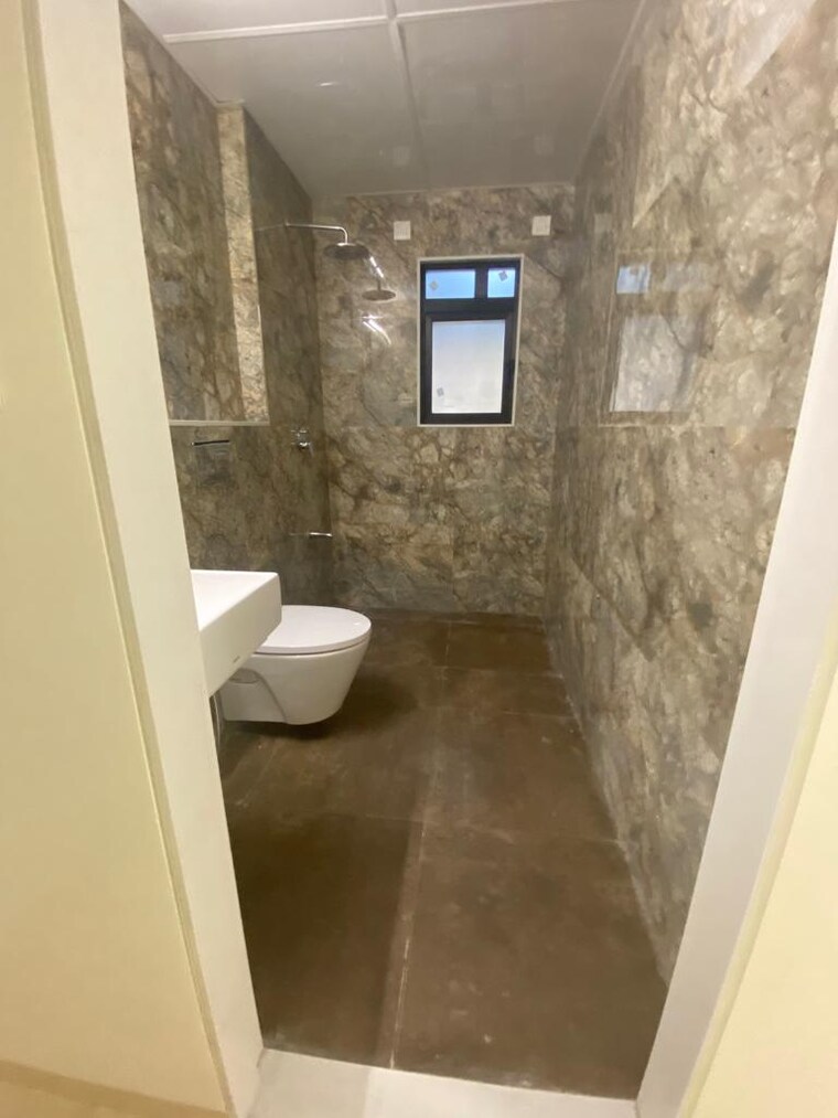 Bathroom, dosti-eastern-bay-phase-3 4 Bedroom 1484 Sq.Ft. Apartment In Wadala Mumbai 9615066