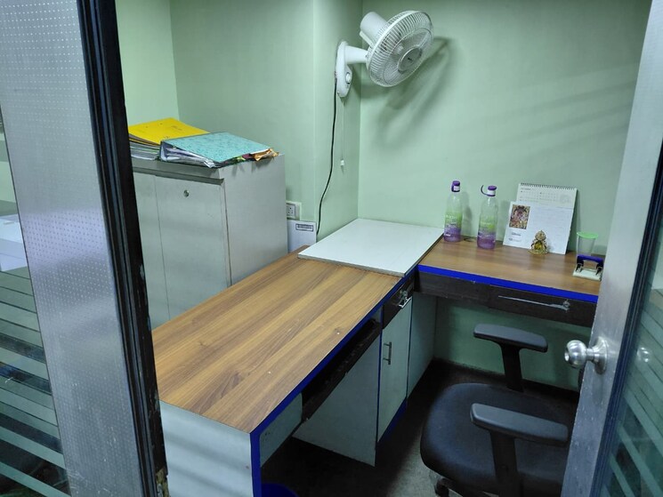 Team Area, bbd bagh Commercial Office Space 1000 Sq.Ft. In Bbd Bagh Kolkata 9615075