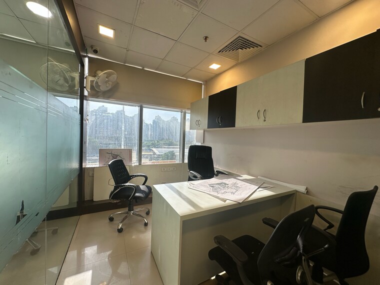 Team Area, udyog vihar Commercial Office Space 2200 Sq.Ft. In Udyog Vihar Gurgaon 9615296