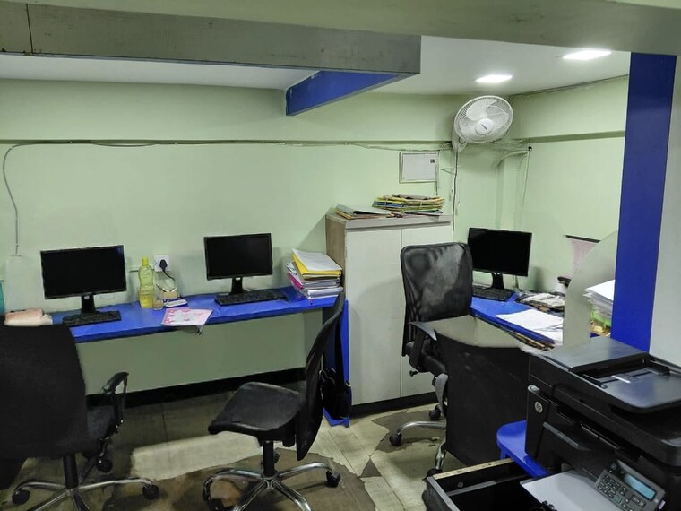 Team Area, bbd bagh Commercial Office Space 1000 Sq.Ft. In Bbd Bagh Kolkata 9615091