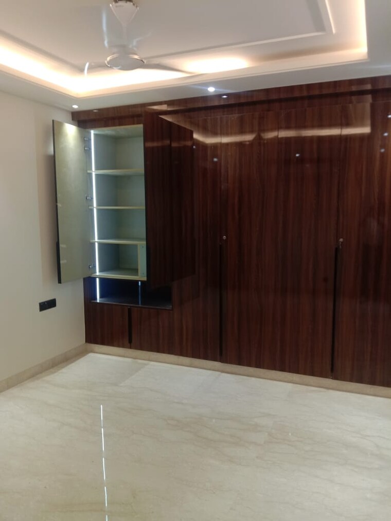 Room, safdarjung development area 3 Bedroom 2500 Sq.Ft. Apartment In Safdarjung Development Area Delhi 9615235