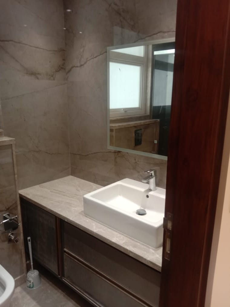 Bathroom, safdarjung development area 3 Bedroom 2500 Sq.Ft. Apartment In Safdarjung Development Area Delhi 9615235