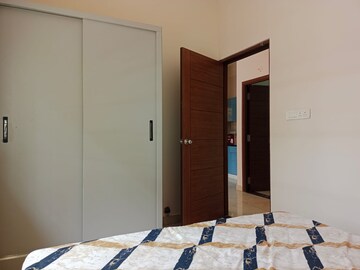 Room in 2 BHK Builder Floor at Hsr Layout – for Rent