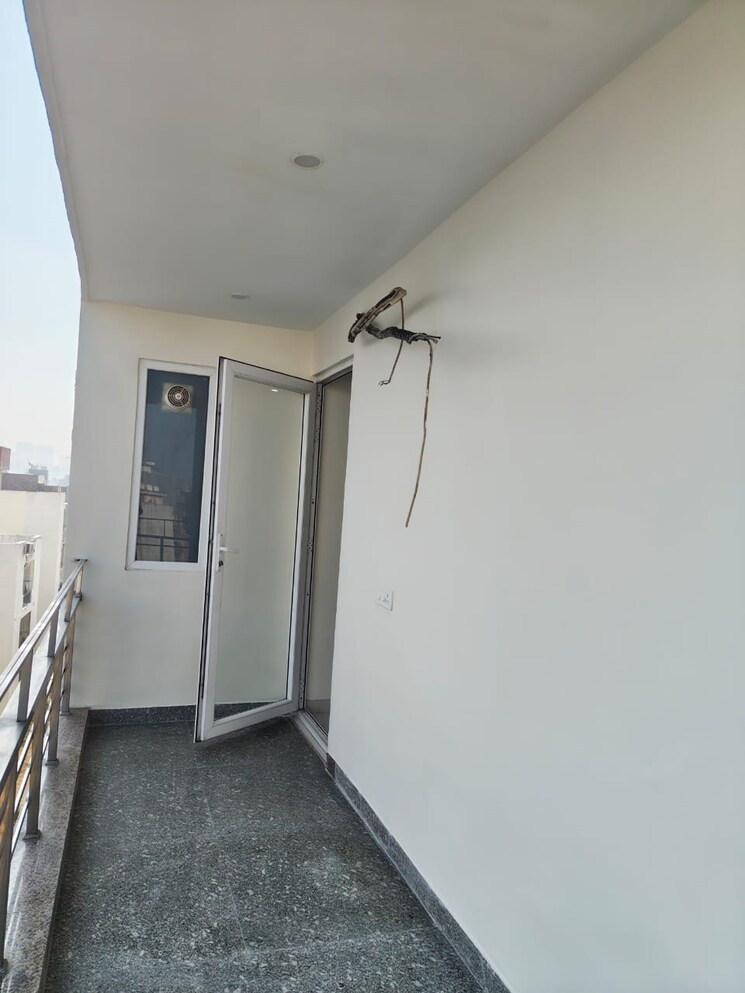 undefined, sector 57 2.5 Bedroom 1400 Sq.Ft. Builder Floor In Sector 57 Gurgaon 9615339