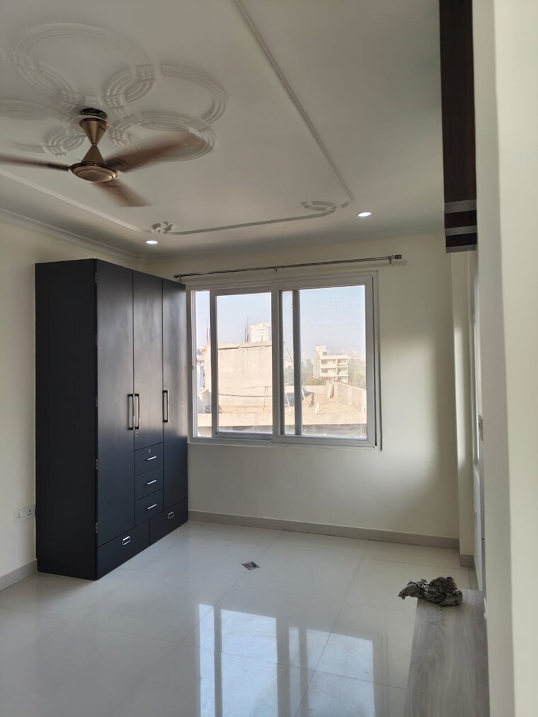 undefined, sector 57 2.5 Bedroom 1400 Sq.Ft. Builder Floor In Sector 57 Gurgaon 9615339