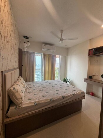 2 BHK Flat for Sale in Azad Nagar, Mumbai
