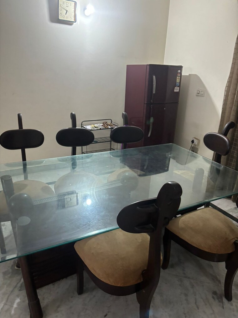 Master Bedroom, ardee-city-the-residency 3 Bedroom 2350 Sq.Ft. Apartment In Sector 52 Gurgaon 9615430