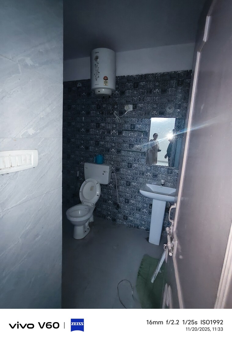 Balcony, rwa-apartments-sector-41 2 Bedroom 180 Sq.Mt. Independent House In Sector 41 Noida 9615426