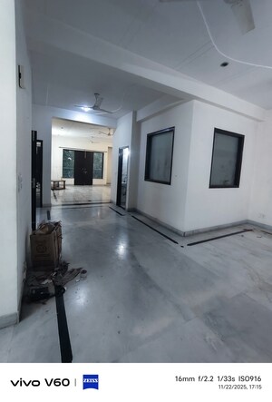 Room in 3 BHK Independent House at RWA Apartments Sector 51, Sector 51 – for Rent