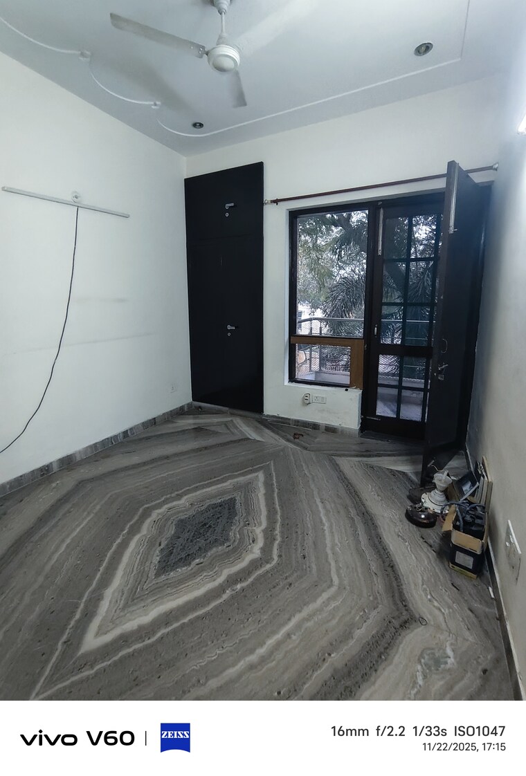 Bedroom, rwa-apartments-sector-51 3 Bedroom 300 Sq.Mt. Independent House In Sector 51 Noida 9615453