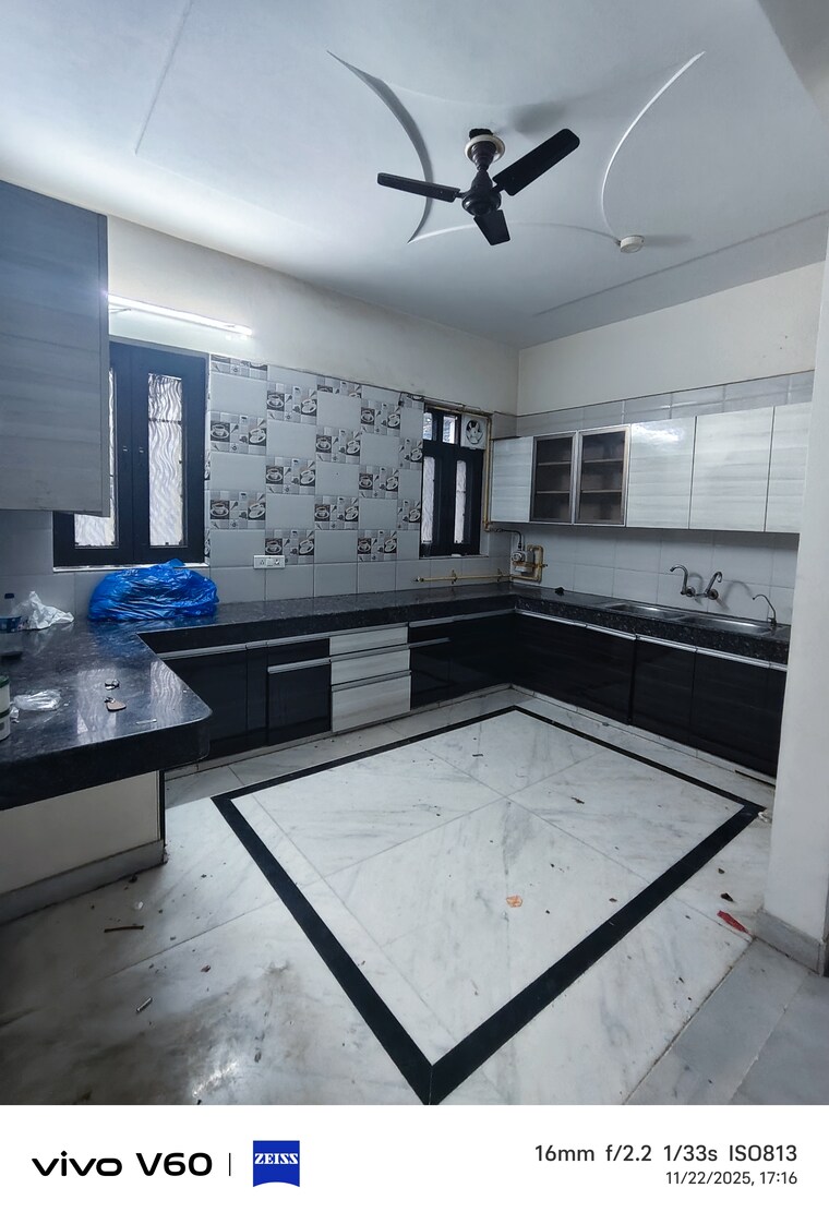 Kitchen, rwa-apartments-sector-51 3 Bedroom 300 Sq.Mt. Independent House In Sector 51 Noida 9615453