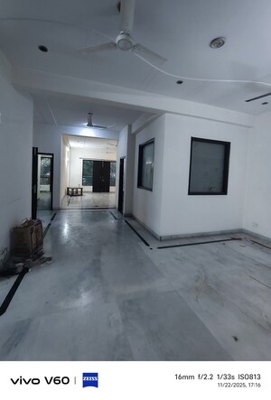 Room in 3 BHK Independent House at RWA Apartments Sector 51, Sector 51 – for Rent