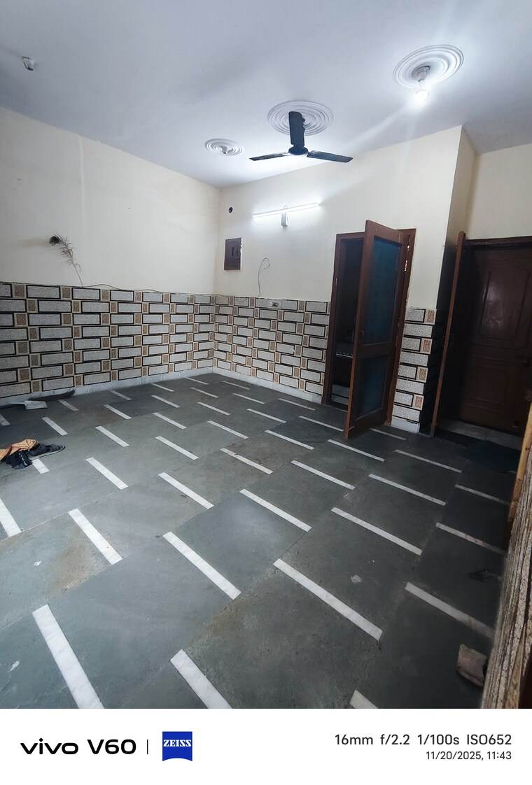 Room, rwa-apartments-sector-41 2 Bedroom 130 Sq.Mt. Independent House In Sector 41 Noida 9615480