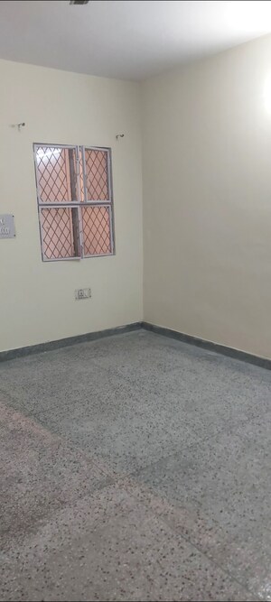 Room in 1 BHK Apartment at Aadharshila Apartment, Sarita Vihar – for Rent