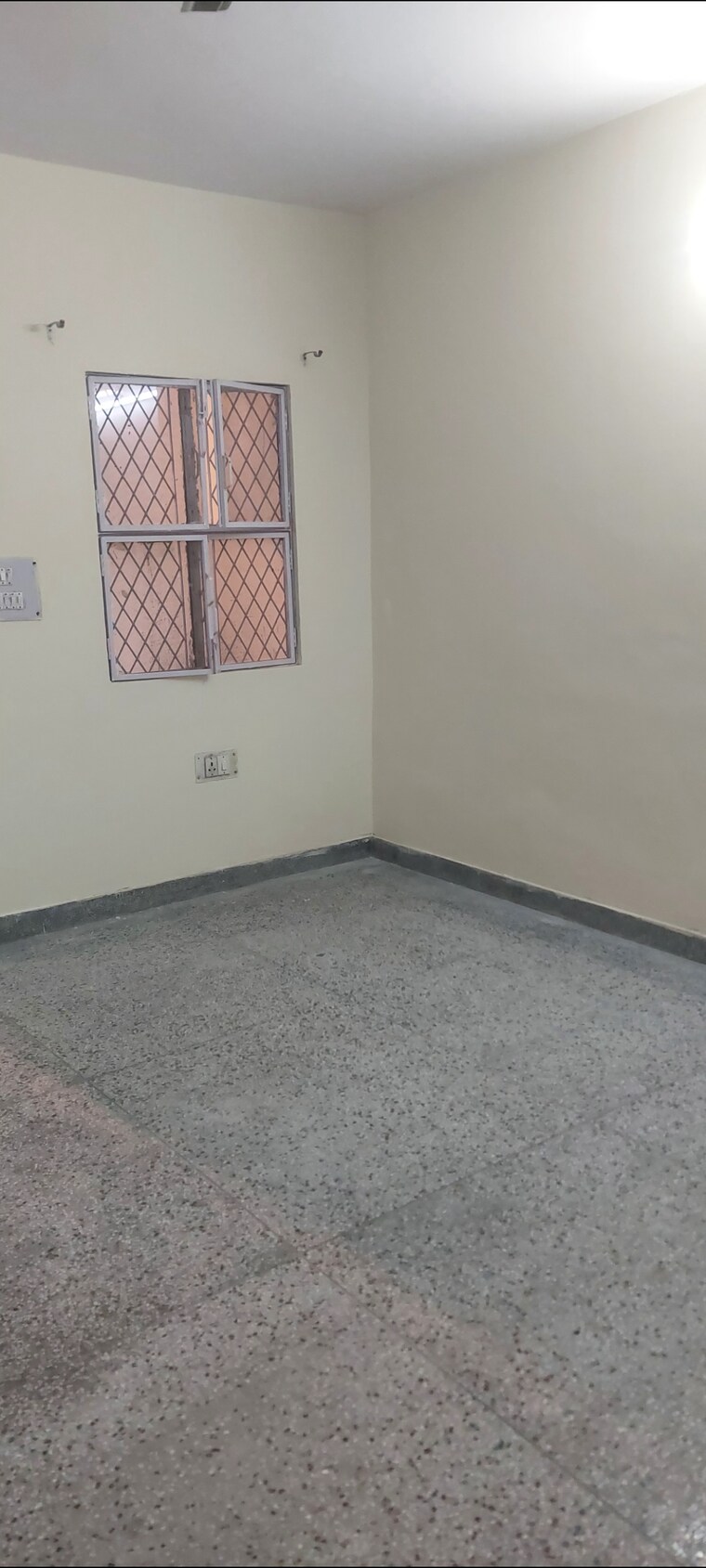 Room, aadharshila-apartment 1 Bedroom 500 Sq.Ft. Apartment In Sarita Vihar Delhi 9615474