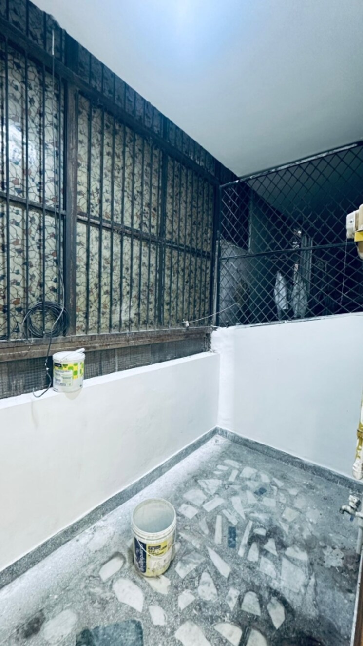 Balcony, vaishali sector 4 3 Bedroom 140 Sq.Yd. Apartment In Vaishali Sector 4 Ghaziabad 9615573