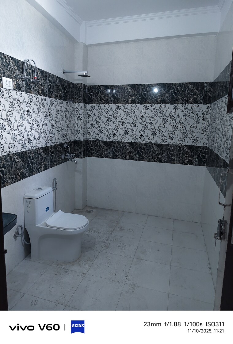 Bathroom, rwa-apartments 2 Bedroom 1500 Sq.Ft. Independent House In Sector 31 Noida 9615498