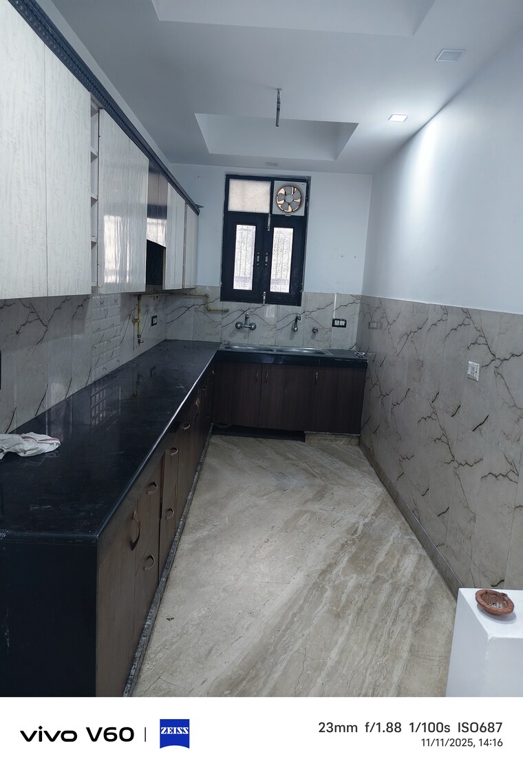 Kitchen, tulip-mall 3 Bedroom 200 Sq.Yd. Independent House In Sector 46 Noida 9615583