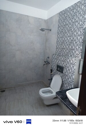 Bathroom in 3 BHK Independent House at Tulip Mall, Sector 46 – for Rent