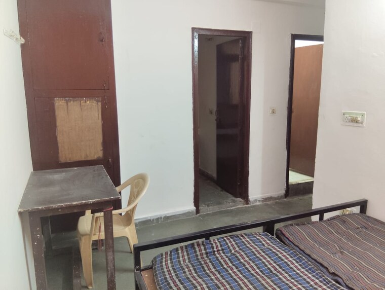 Bedroom, saket 1 RK 300 Sq.Ft. Builder Floor In Saket Delhi 9615597