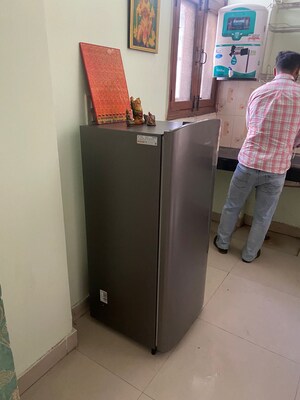 Furnished Amenities in 2 BHK Apartment at Penta Homes, Vip Road – for Rent