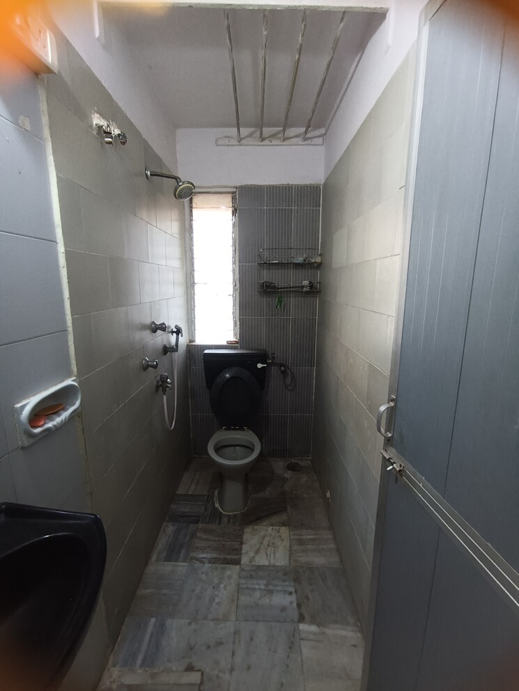 Bathroom, shree-shivdham-chs 1 Bedroom 500 Sq.Ft. Apartment In Malad West Mumbai 9615627