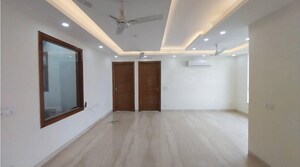 Room in 3 BHK Builder Floor at Ansal Sushant Lok I, Sector 43 – for Rent