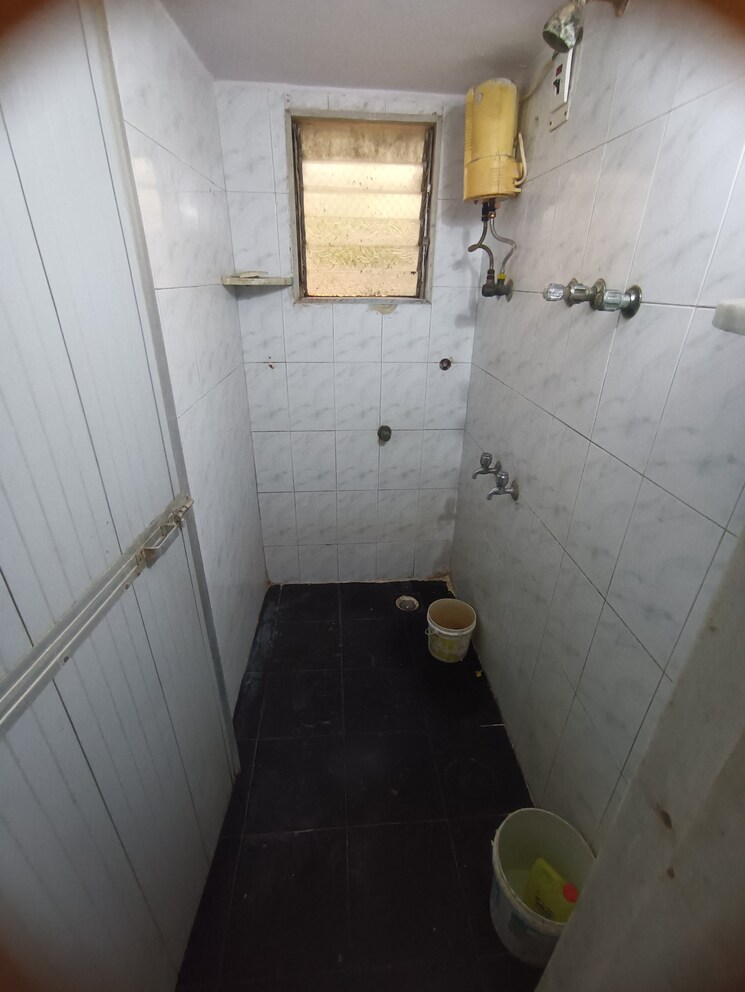 Bathroom, rishikesh-chs 1 Bedroom 480 Sq.Ft. Apartment In Malad West Mumbai 9615713