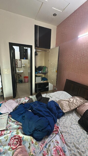 Bedroom in 3 BHK Builder Floor at Sector 23a – for Rent