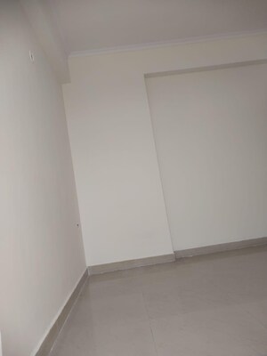 Room in 2 BHK Apartment at Amrapali Zodiac, Sector 120 – for Sale