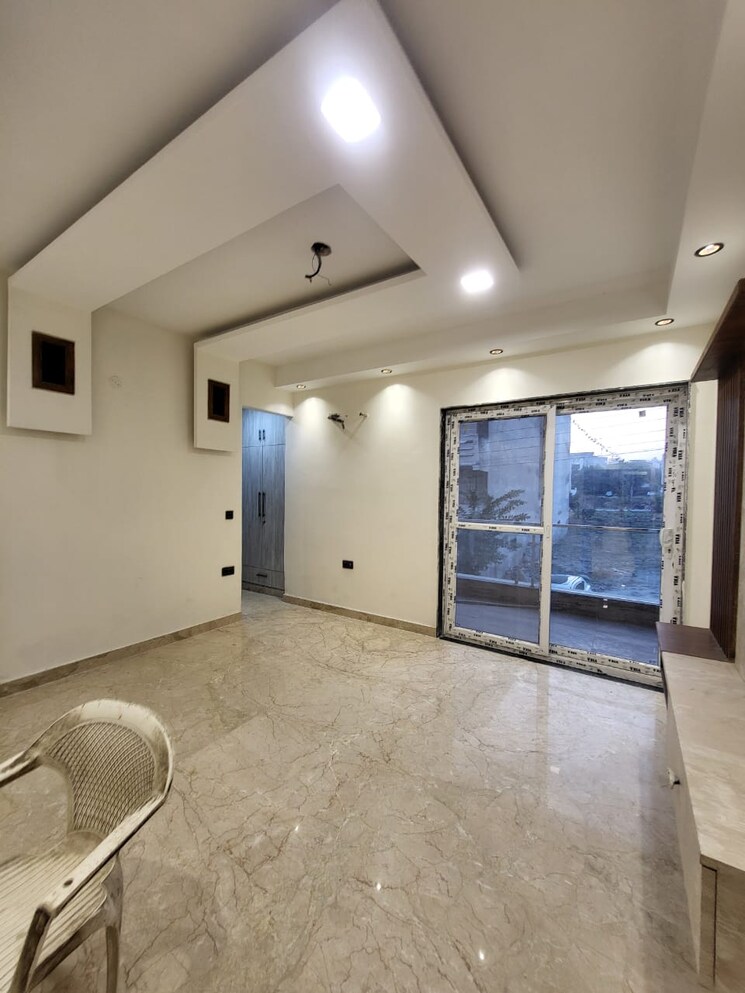 Room, green fields colony 4 Bedroom 2430 Sq.Ft. Builder Floor In Green Fields Colony Faridabad 9615723