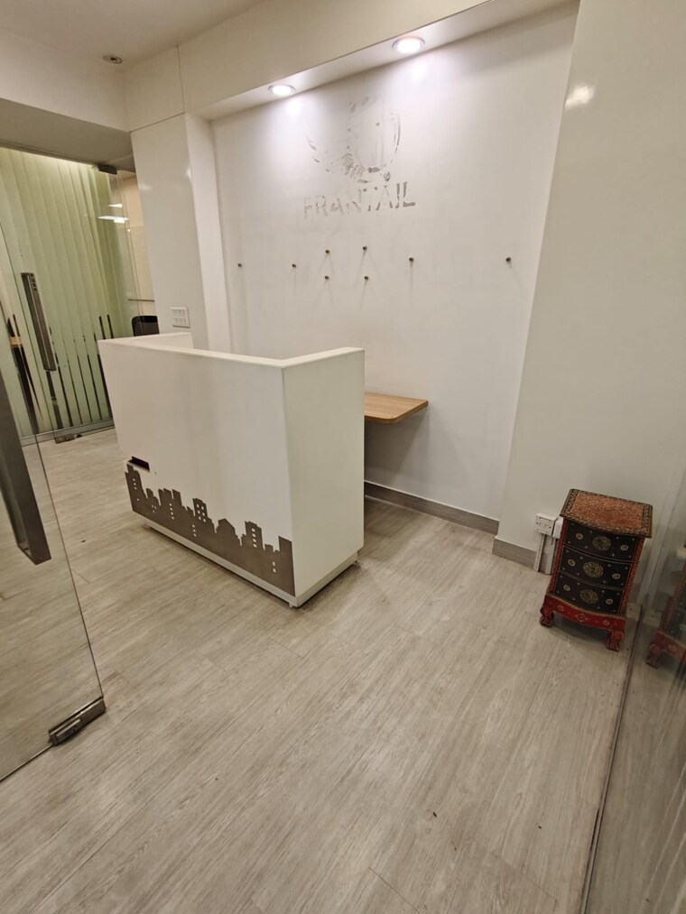 Team Area, sector 53 Commercial Office Space 2300 Sq.Ft. In Sector 53 Gurgaon 9615790