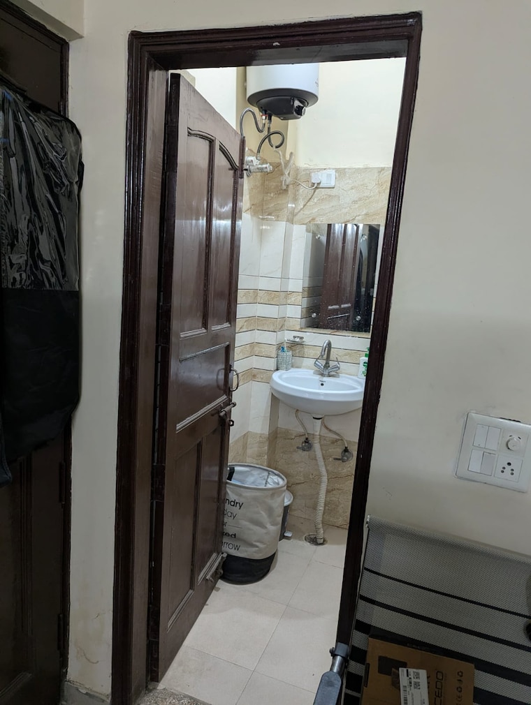 undefined, rwa-residential-society-sector-46 1 RK 420 Sq.Ft. Builder Floor In Sector 46 Gurgaon 9615848