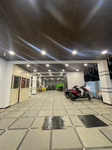 Parking in 6+ BHK Independent House at Kondapur – for Rent