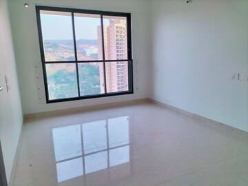 Room in 1 BHK Apartment at K Raheja Raheja Residency, Malad East – for Rent