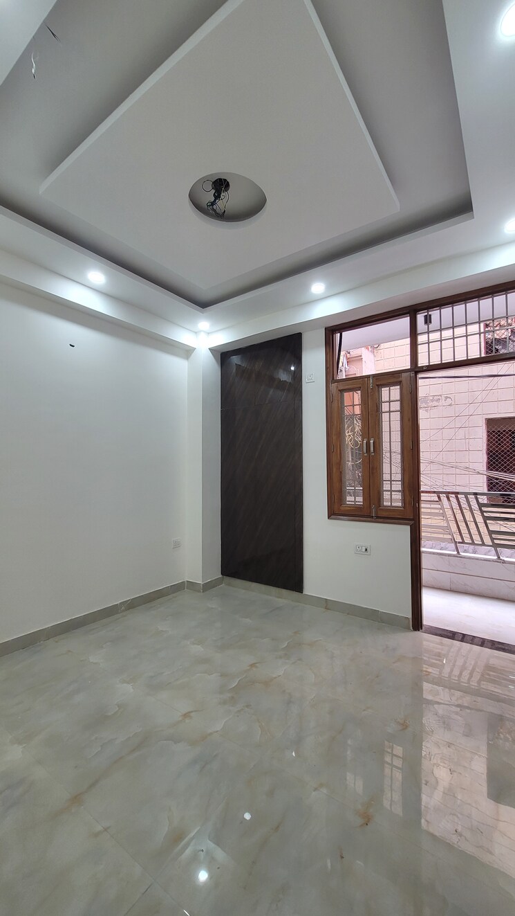 Bedroom, dilshad colony 3 Bedroom 1000 Sq.Ft. Builder Floor In Dilshad Colony Delhi 9615997