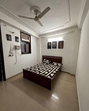 2 BHK Builder Floor For Rent in Saket