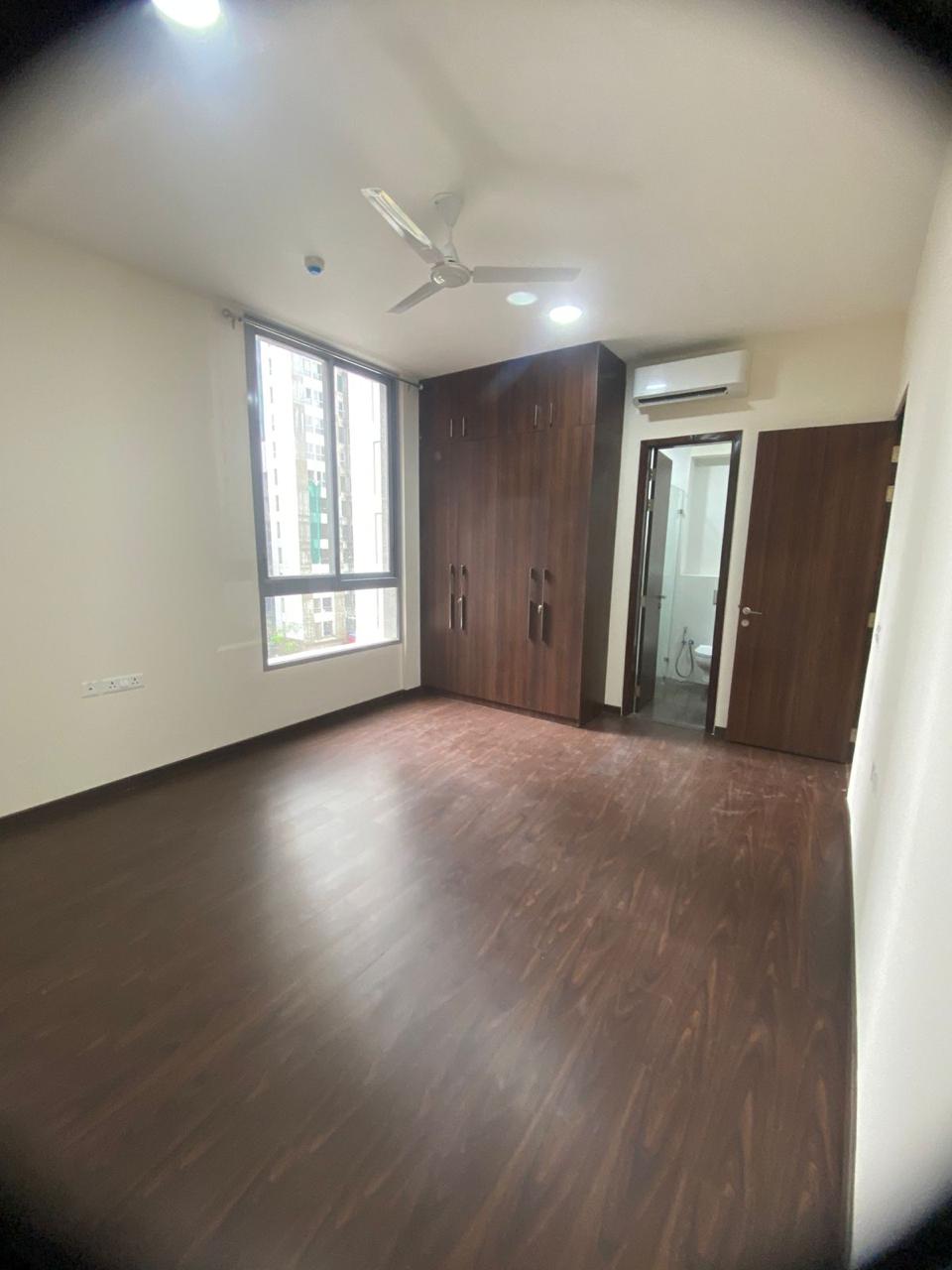 3 BHK + Pooja Room Apartment For Rent in Piramal Vaikunth Vairat