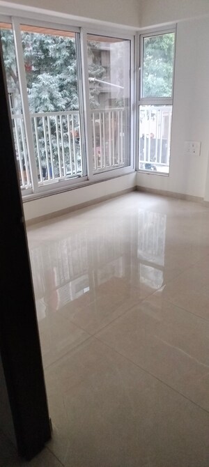 Room in 2 BHK Apartment at Zee Ashtavinayak, Andheri West – for Rent