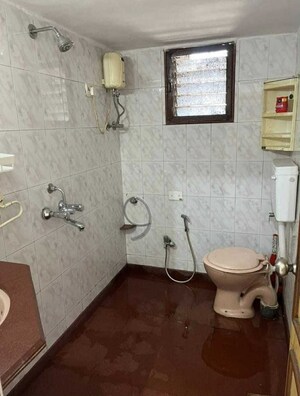 Bathroom in  Pg at Kandivali West – for Rent