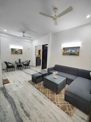 2 BHK Apartment For Rent in Ardee Mall, Sector 52