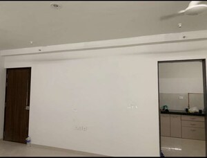 Room in 3 BHK Apartment at Runwal Eirene, Balkum Pada – for Sale